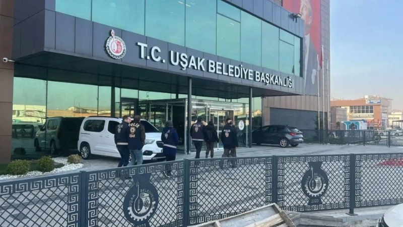 Uşak Belediyesi’ne yönelik rüşvet ve ihale iddialarıyla yürütülen soruşturmada ikinci