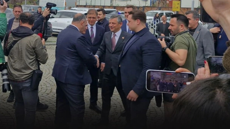 CHP Genel Başkanı Özgür Özel, İzmir programının ikinci gününe yoğun