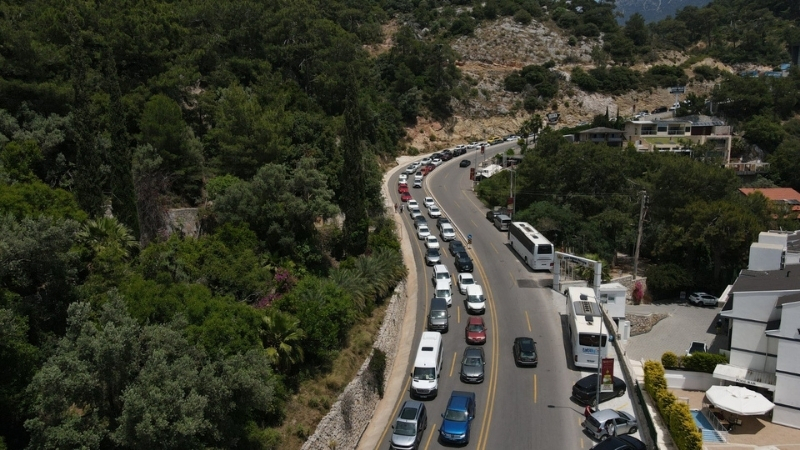 Kurban Bayramı'nın ikinci gününde dünyanın en önemli turizm destinasyonlarından Ölüdeniz'e