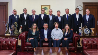 CHP’li Büyükşehir Belediye Başkanları, “mutlak butlan” kararının ardından ortak bir