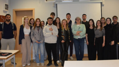 İGC Başkanı Dilek Gappi, Yaşar Üniversitesi İletişim Fakültesi’nde genç gazetecilerle