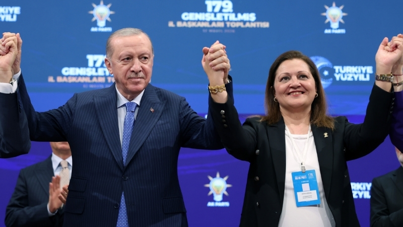 Burcu Köksal, Cumhuriyet Halk Partisi’nden istifa etmesinin ardından resmen Adalet