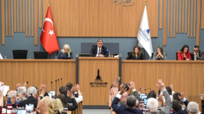 İzmir Büyükşehir Belediyesi Meclisi'nde ESHOT Genel Müdürlüğü’nün 2025 Mali Yılı