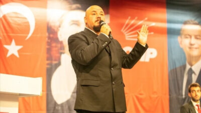 Güzelbahçe Belediyesi’ne yönelik sabah saatlerinde düzenlenen jandarma operasyonunun ardından CHP
