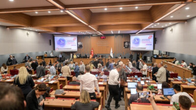 İzmir Büyükşehir Belediye Meclisi Mayıs ayı ikinci olağan birleşimi, yeterli
