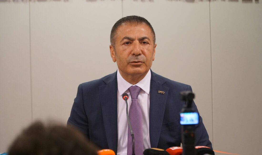 Denizli Ticaret Odası Başkanı Uğur Erdoğan, Denizli Gazeteciler Cemiyeti’ni ziyaret