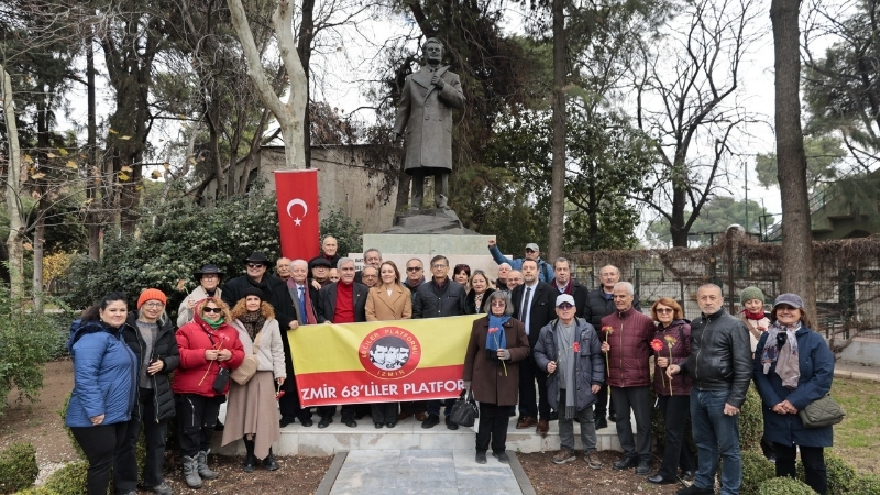 Konak Belediyesi’nin düzenlediği bir dizi etkinlikle Türkiye’nin iki büyük ozanı