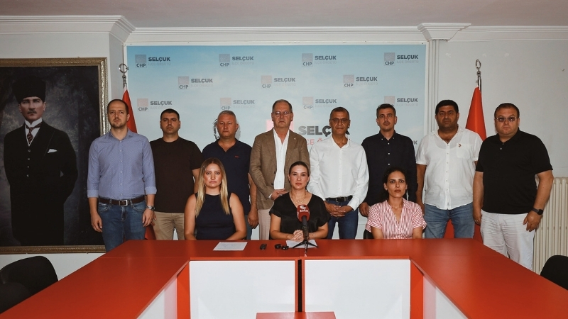 Efes Selçuk Belediye Başkanı Filiz Ceritoğlu Sengel ile belediye meclis