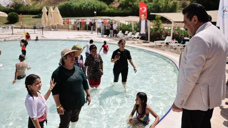 T.C. Pamukkale Belediyesi, kavurucu yaz günlerinde nefes aldıracak, gönülleri serinletecek