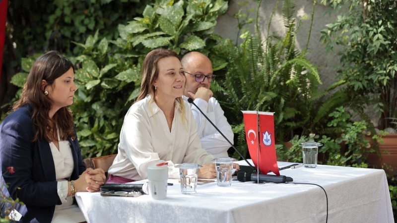 Konak Belediyesi, kadınların toplumsal hayatta güçlenmesi ve cinsiyet eşitliğinin yaygınlaştırılmasına