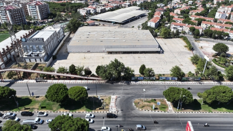 Manisa Büyükşehir Belediyesi, modern kültür merkezi, ticaret alanları ve konutlardan