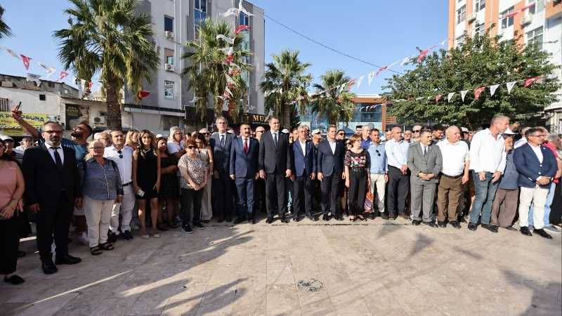 YENİ Parti Çiğli İlçe Başkanlığı binası geniş katılımlı bir törenle