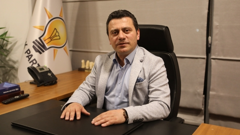 AK Parti Karaburun İlçe Başkanı Adem Avcı, vatandaşlardan gelen yoğun