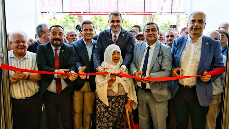 YENİ Parti İzmir İl Başkanlığı, kentteki üçüncü ilçe binasının açılışını