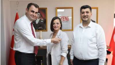 İzmir siyasetinde dengeleri değiştiren katılım hamlesi resmiyet kazandı. Karabağlar Belediye