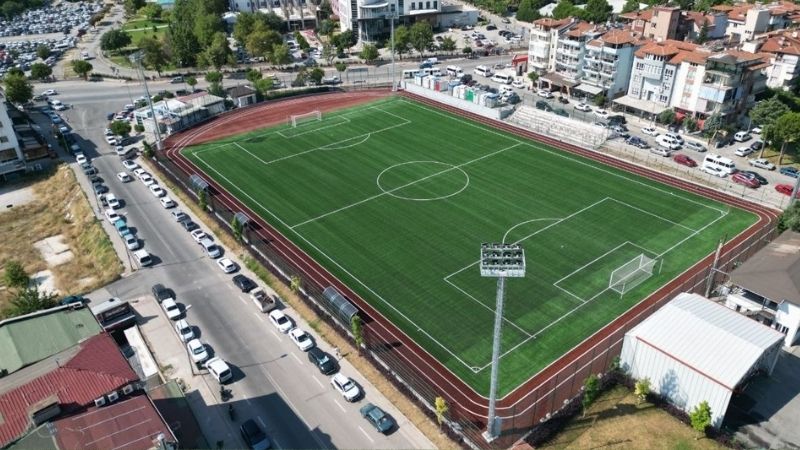 Denizli Büyükşehir Belediyesi, Kınıklı ve İlbade mahallelerindeki spor tesislerinde kapsamlı