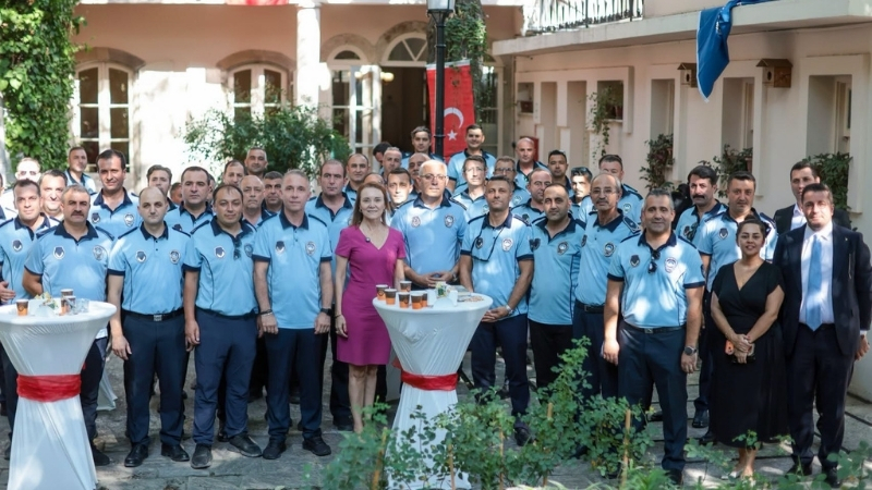 Konak Belediye Başkanı Nilüfer Çınarlı Mutlu, Zabıta Haftası dolayısıyla kentin