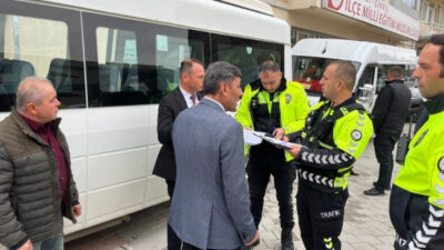 Denizli'nin Çivril ilçesinde taşımalı eğitim kapsamında hizmet veren öğrenci servisleri,