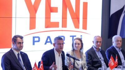 YENİ Parti Genel Başkanı Özgür Özel, İzmir programı kapsamında Konak’taki