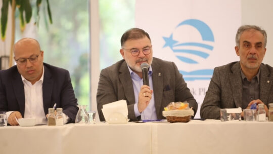 AK Parti İzmir İl Başkanı Bilal Saygılı, Eğitime Destek Platformu