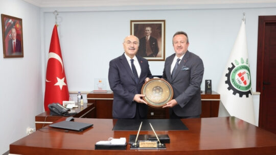 Denizli Valisi Yavuz Selim Köşger, daha önce kendisini makamında ziyaret