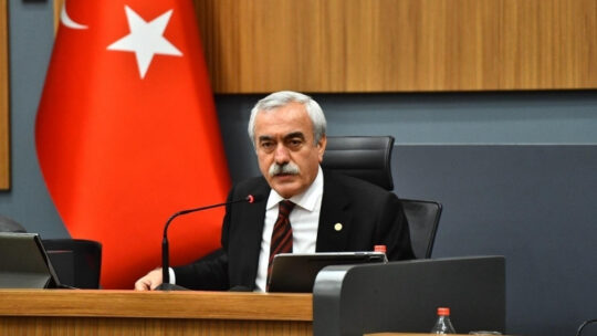 İzmir Büyükşehir Belediye Başkanı Cemil Tugay’ın AK Parti’ye katılmasıyla Ege