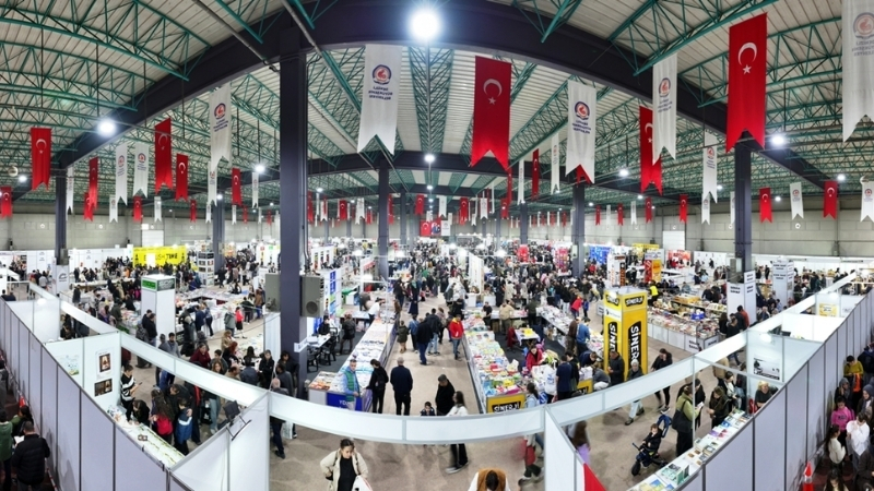 Denizli Büyükşehir Belediyesi’nin ev sahipliğinde, TÜYAP ve Türkiye Yayıncılar Birliği