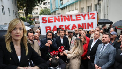 Denizli’de Merkezefendi Belediye Başkanı Şeniz Doğan’ın gözaltına alınmasının ardından başlayan