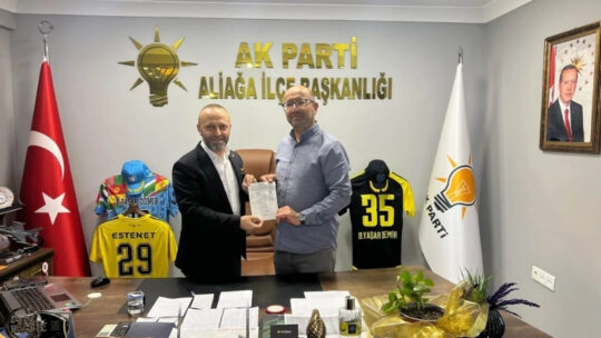 İzmir siyasetinde hareketli günler yaşanmaya devam ediyor. CHP’den AK Parti’ye