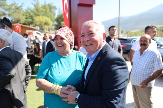 Honaz Belediyesi tarafından hayata geçirilen Kar-Ova Sosyal Tesisleri, yoğun katılımla